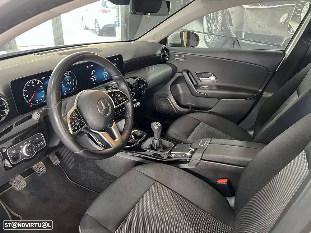 Mercedes-Benz A 180 Limousine d Business Solutions - 8