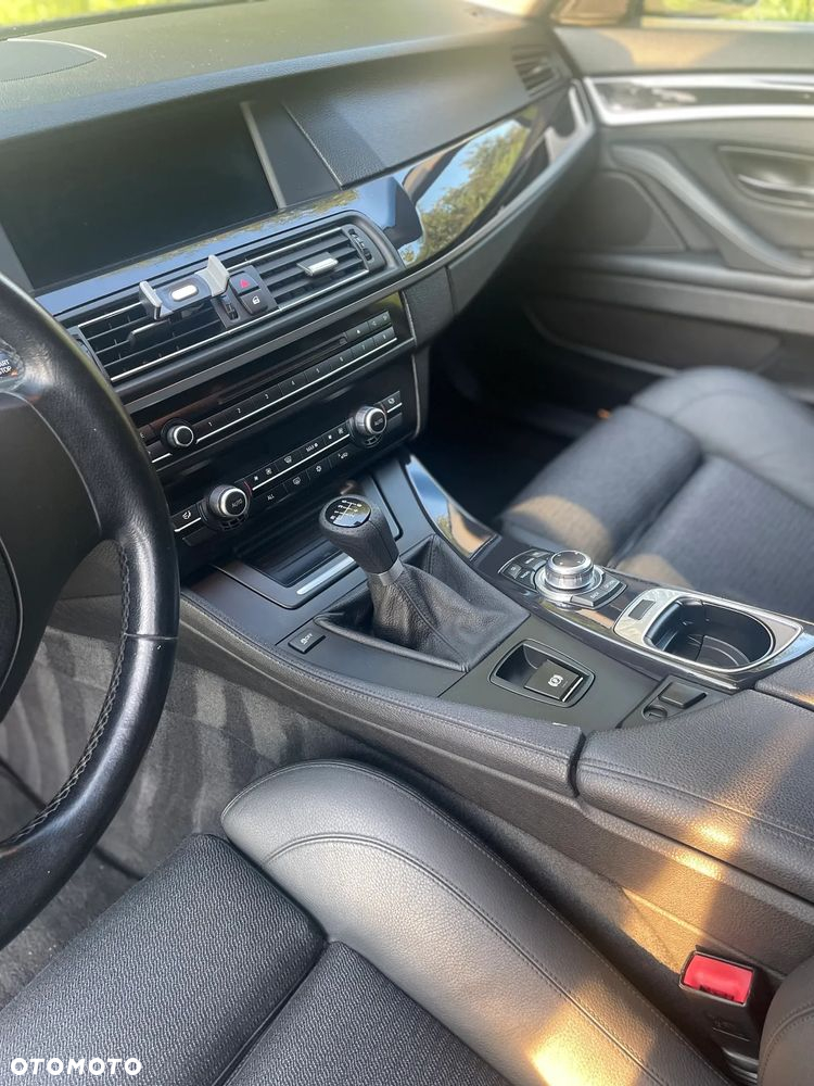 BMW Seria 5 520d - 9