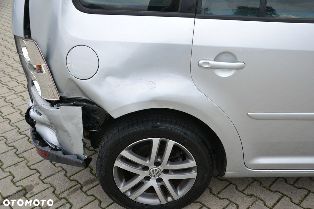 Volkswagen Touran - 9