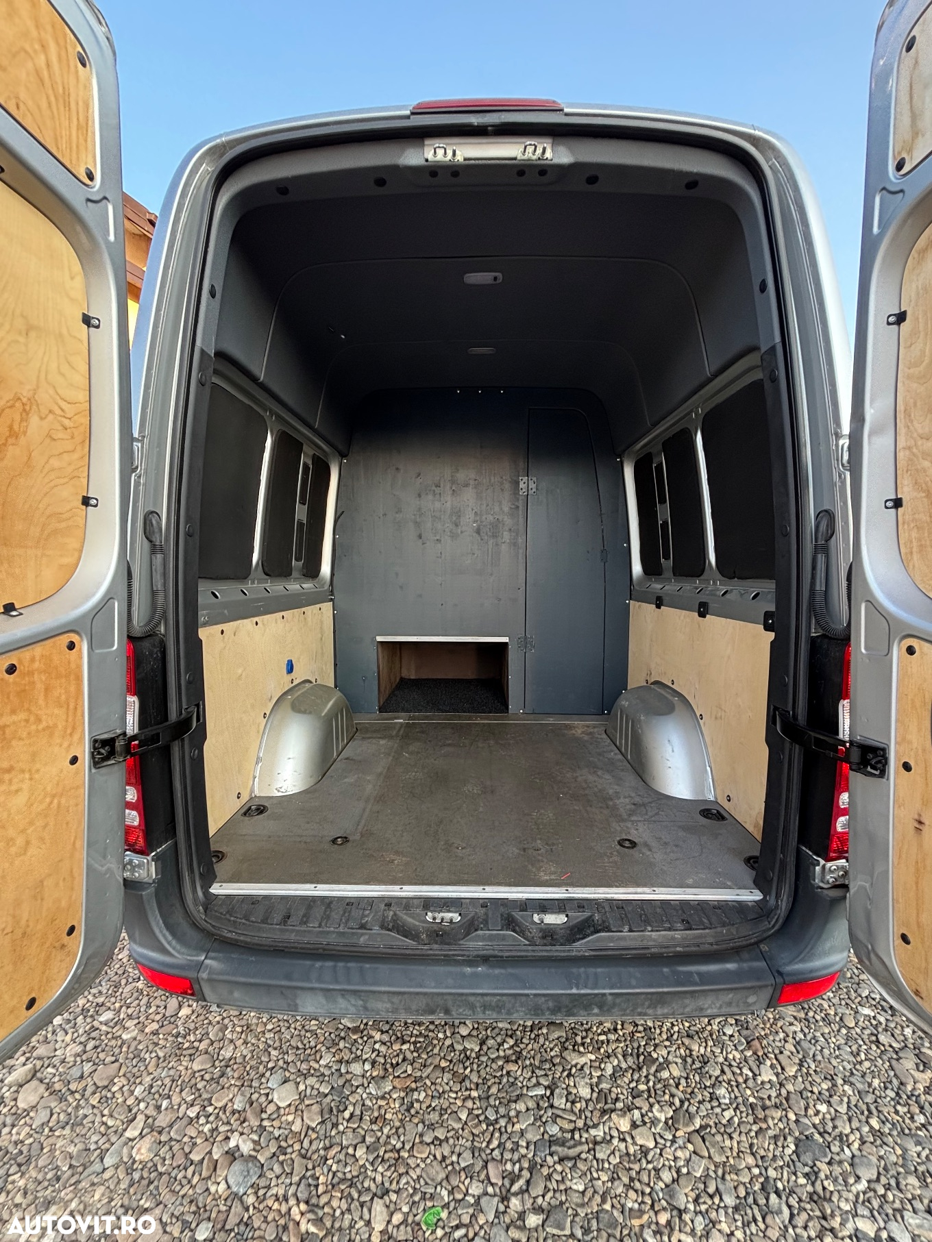 Mercedes-Benz Sprinter 316 - 9