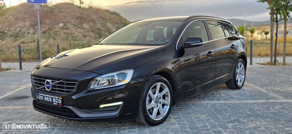 Volvo V60 2.0 D4 Momentum - 14