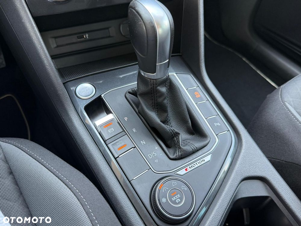 Volkswagen Tiguan 2.0 TSI 4Mot Comfortline DSG - 23