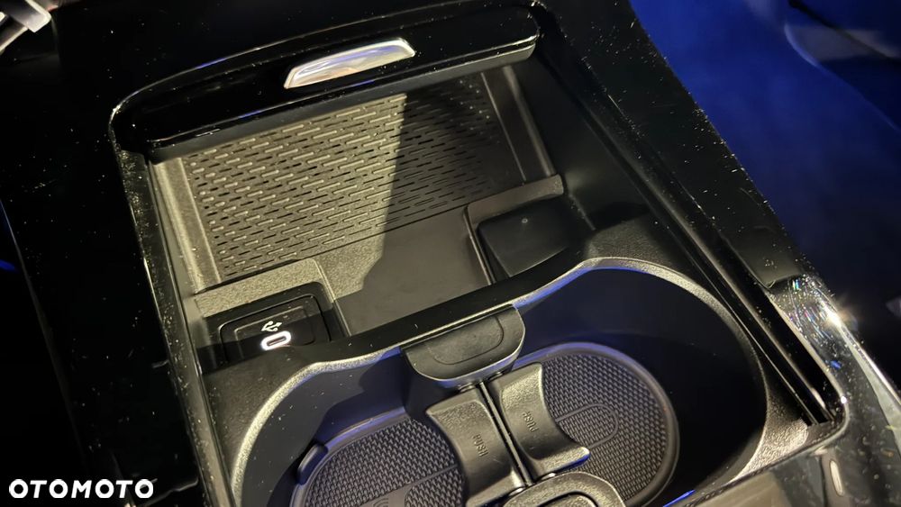 Mercedes-Benz CLA 200 AMG Line 7G-DCT - 25