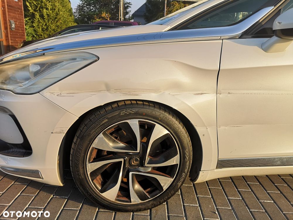 Citroën DS5 HDi 165 Business - 10