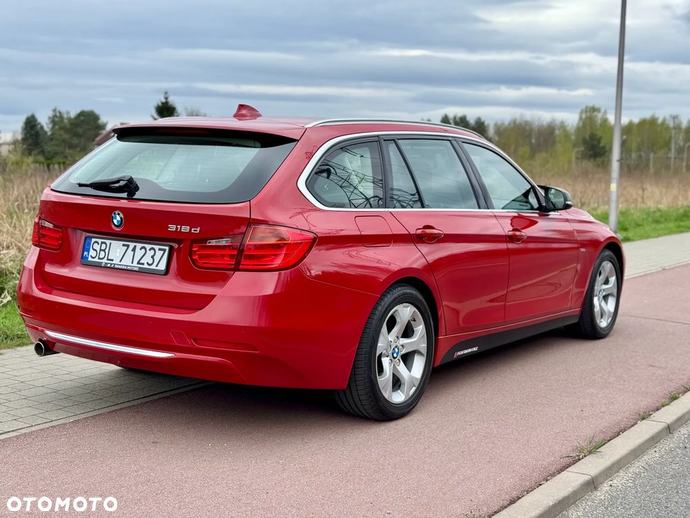BMW Seria 3 318d Luxury Line - 15