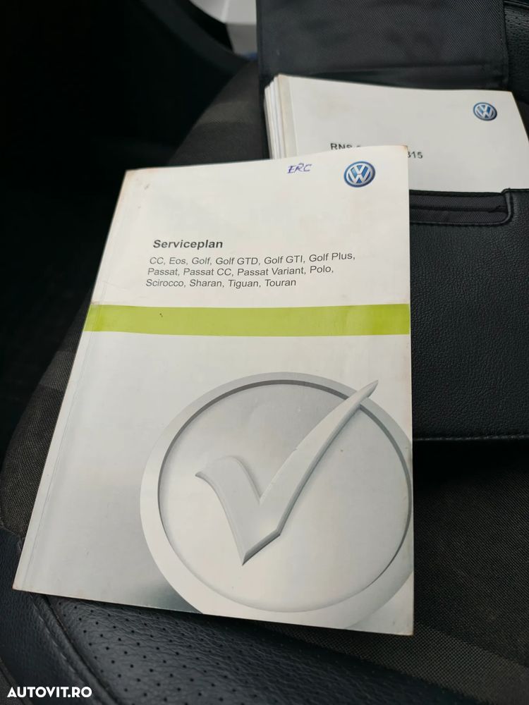 Volkswagen Touran 2.0 TDI Highline - 23