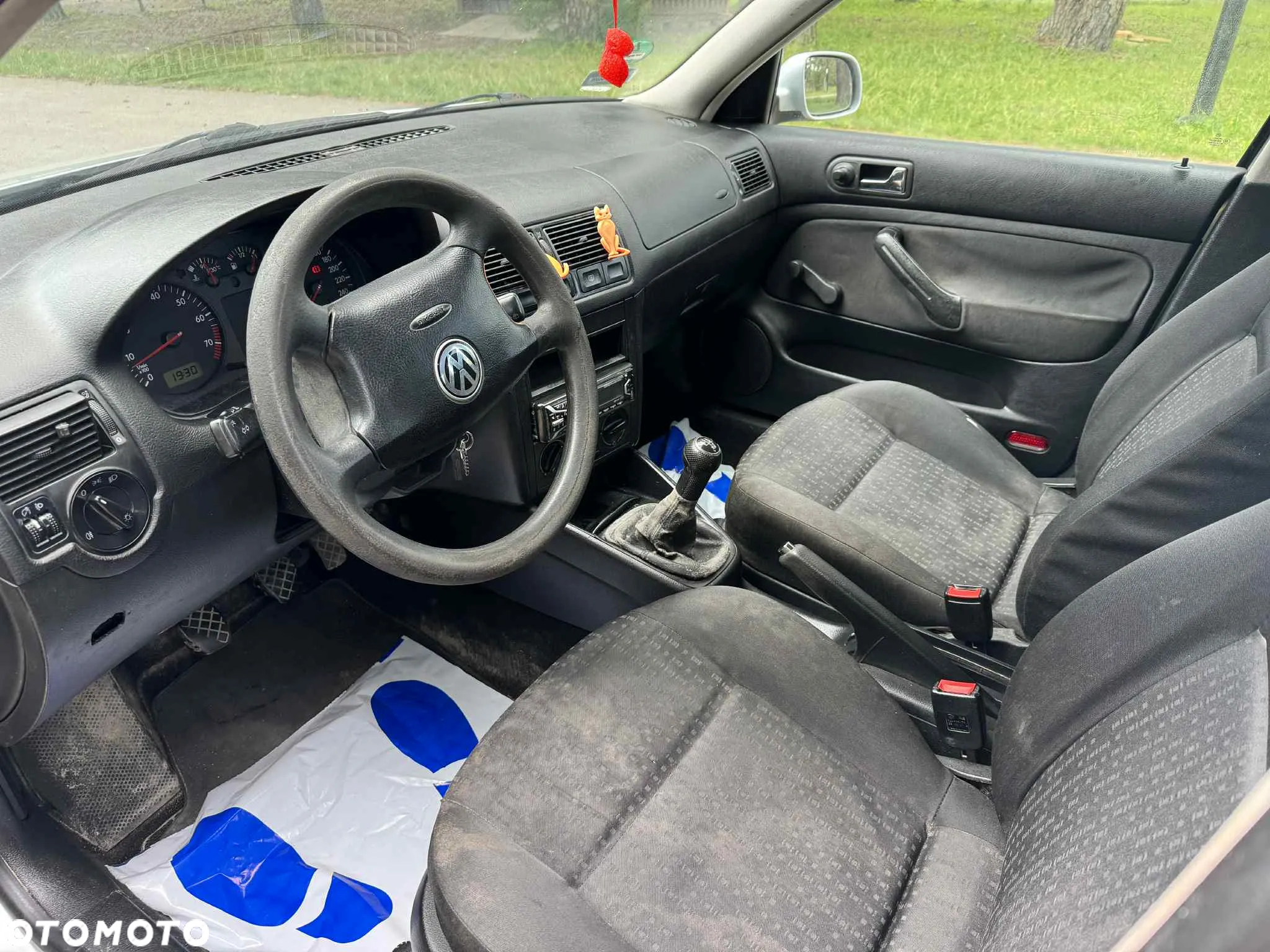 Volkswagen Golf IV 1.6 Highline - 11