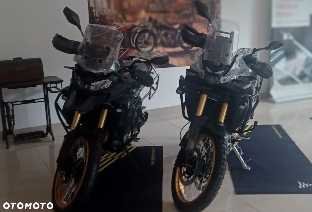 VOGE 900DSX - 10