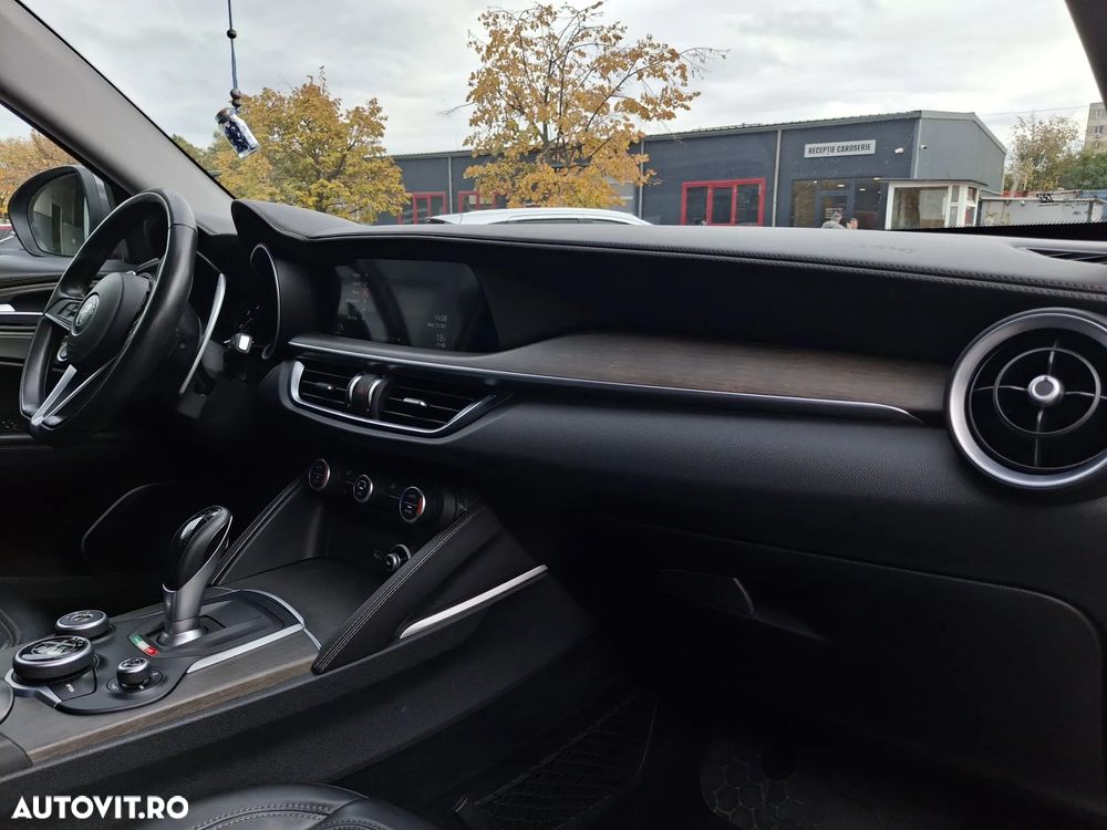 Alfa Romeo Stelvio 2.2 Diesel 16V AT8 Q4 Super - 36