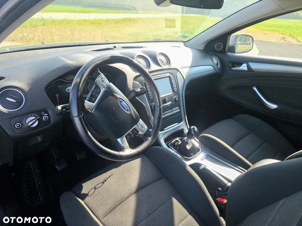 Ford Mondeo - 7