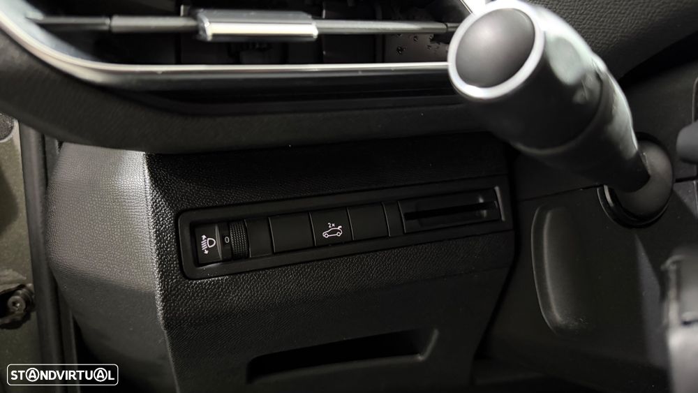 Peugeot 3008 PureTech 130 Stop & Start GPF EAT8 Allure - 20