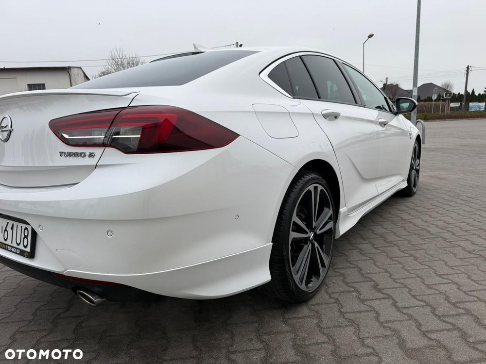Opel Insignia 2.0 T 4x4 Innovation S&S - 21