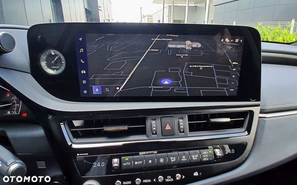 Lexus ES - 39