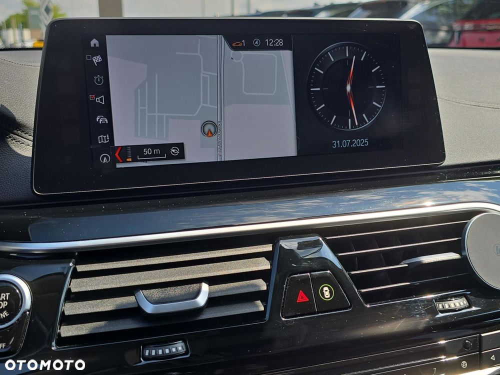 BMW Seria 5 520d - 18