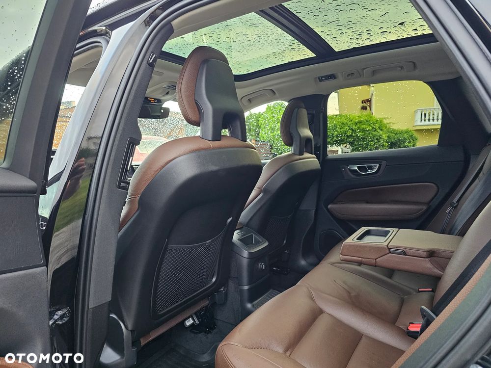 Volvo XC 60 - 6
