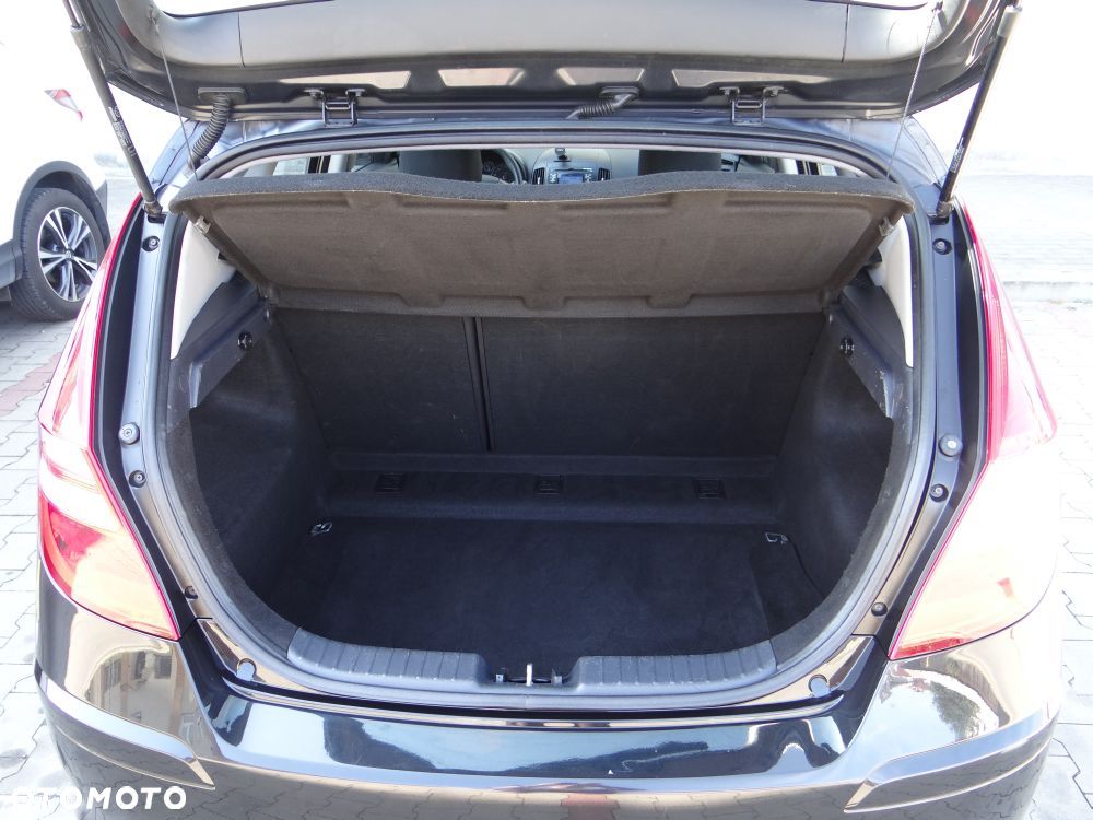 Hyundai i30 1.4 Blue Comfort - 33