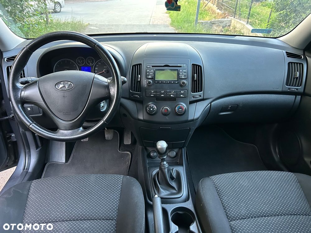 Hyundai i30 1.4 Comfort World Cup - 8