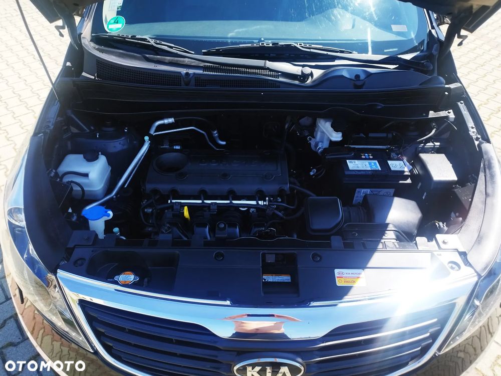 Kia Sportage 2.0 CVVT 4WD Vision - 26