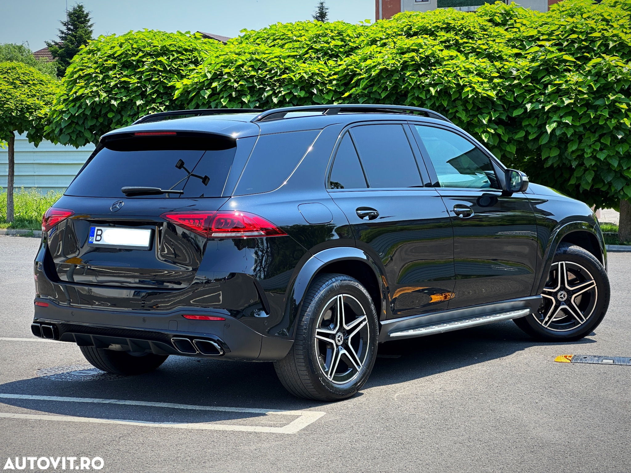 Mercedes-Benz GLE 300 d 4MATIC - 3