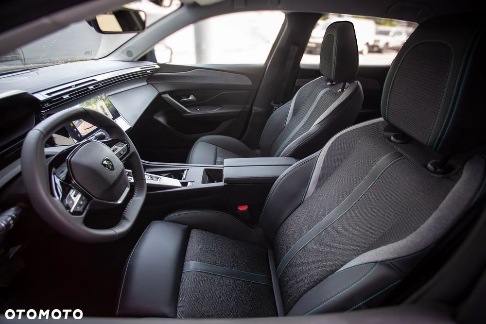 Peugeot 408 1.2 PureTech mHEV Allure S&S e-DSC6 - 13