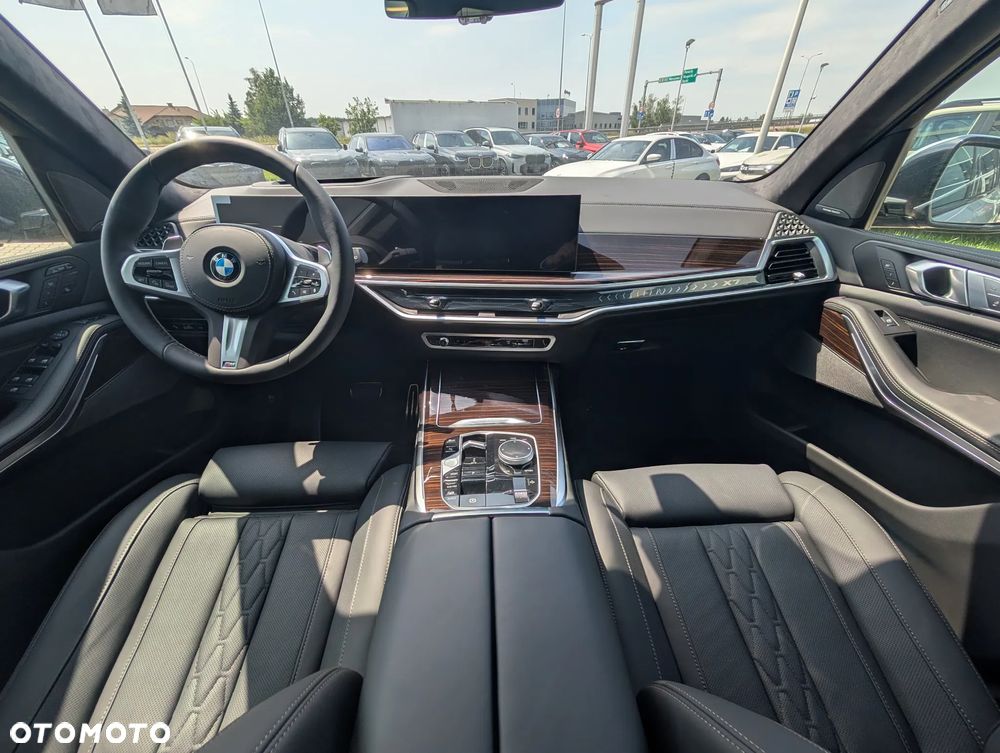 BMW X7 - 13