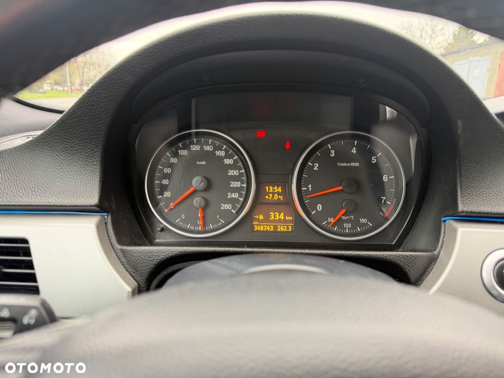 BMW Seria 3 325xi - 5