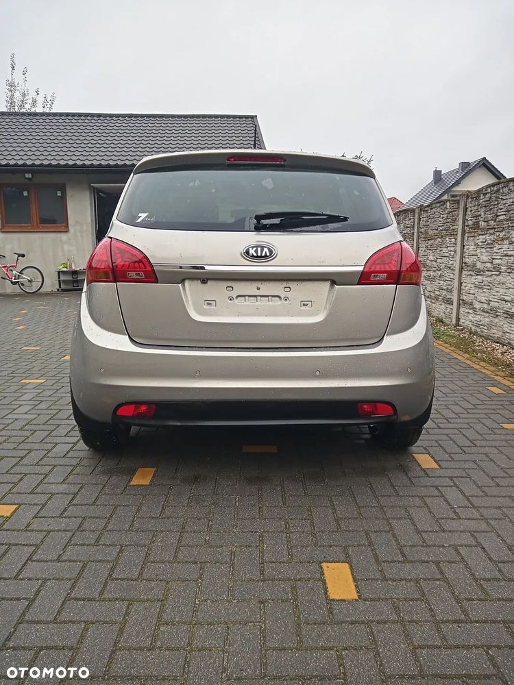 Kia Venga 1.4 CVVT Fifa World Cup Edition - 6