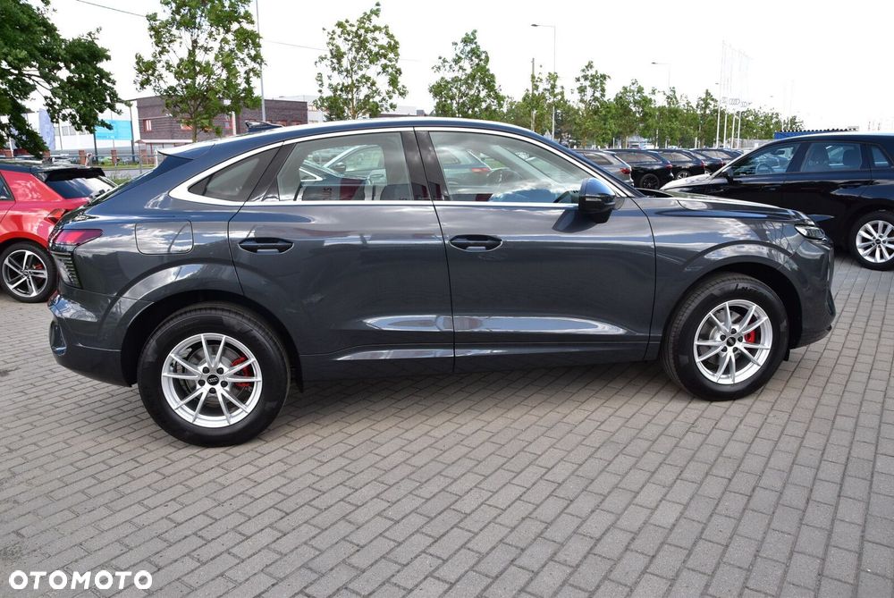 Audi Q3 Sportback - 8