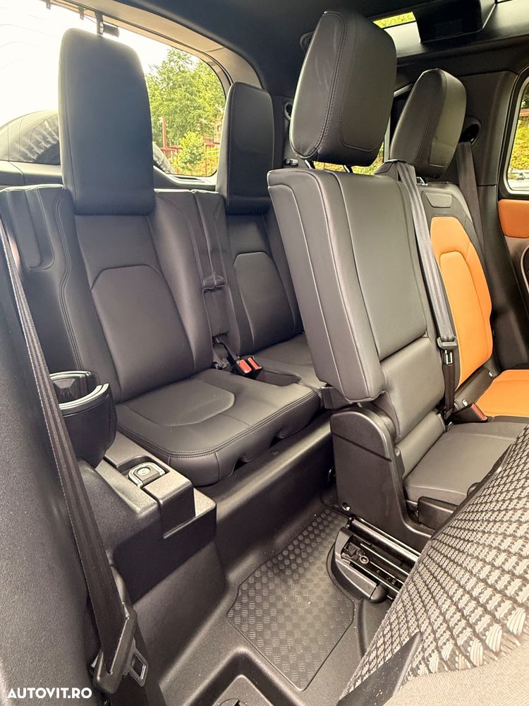 Land Rover Defender - 13