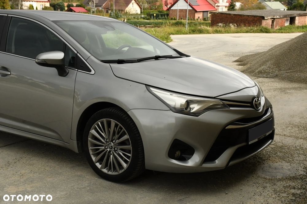 Toyota Avensis 2.0 D-4D Active Business - 25