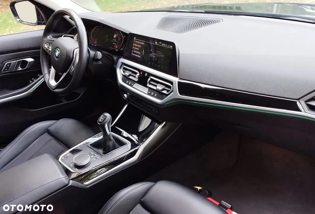 BMW Seria 3 318d Sport Line - 6