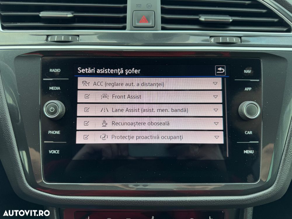 Volkswagen Tiguan 2.0 TDI SCR 4MOTION DSG Elegance - 17