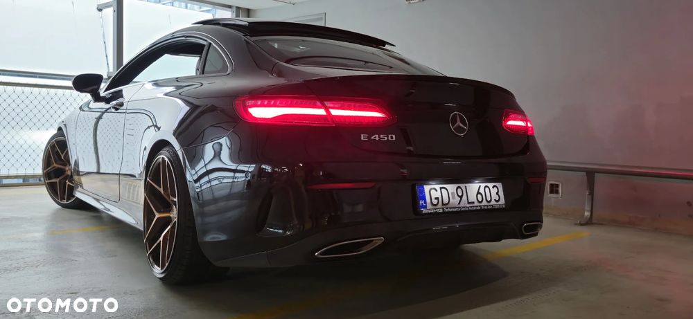 Mercedes-Benz Klasa E 450 4Matic 9G-TRONIC Night Edition - 3