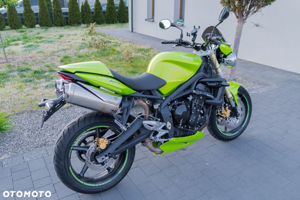 Triumph Street Triple - 4