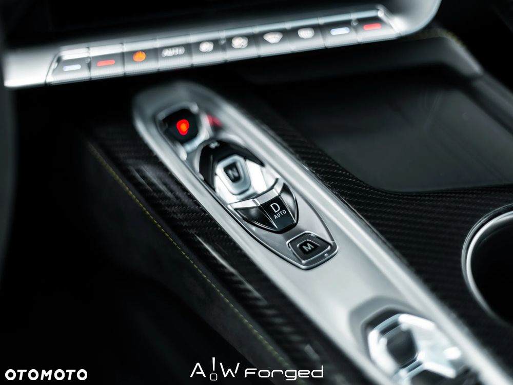 Chevrolet Corvette - 27