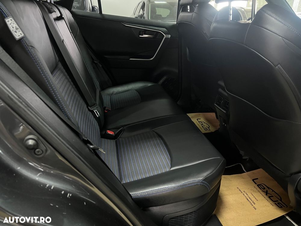 Toyota RAV4 2.5 4x4 Hybrid Black Edition - 16