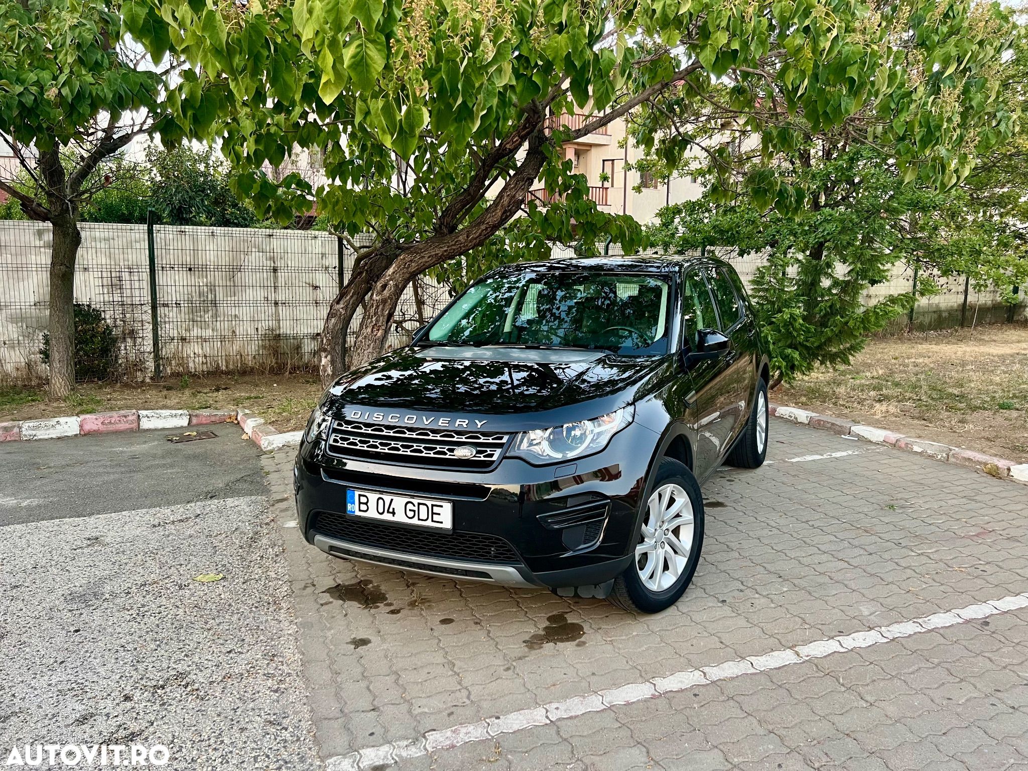 Land Rover Discovery Sport - 1