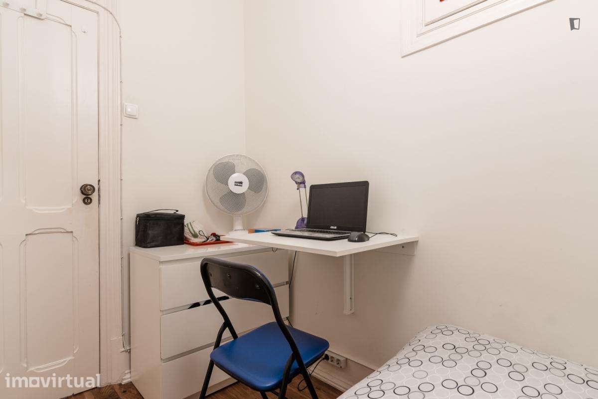 Quarto - localizado em Arroios Lisbon - Grande imagem: 3/11