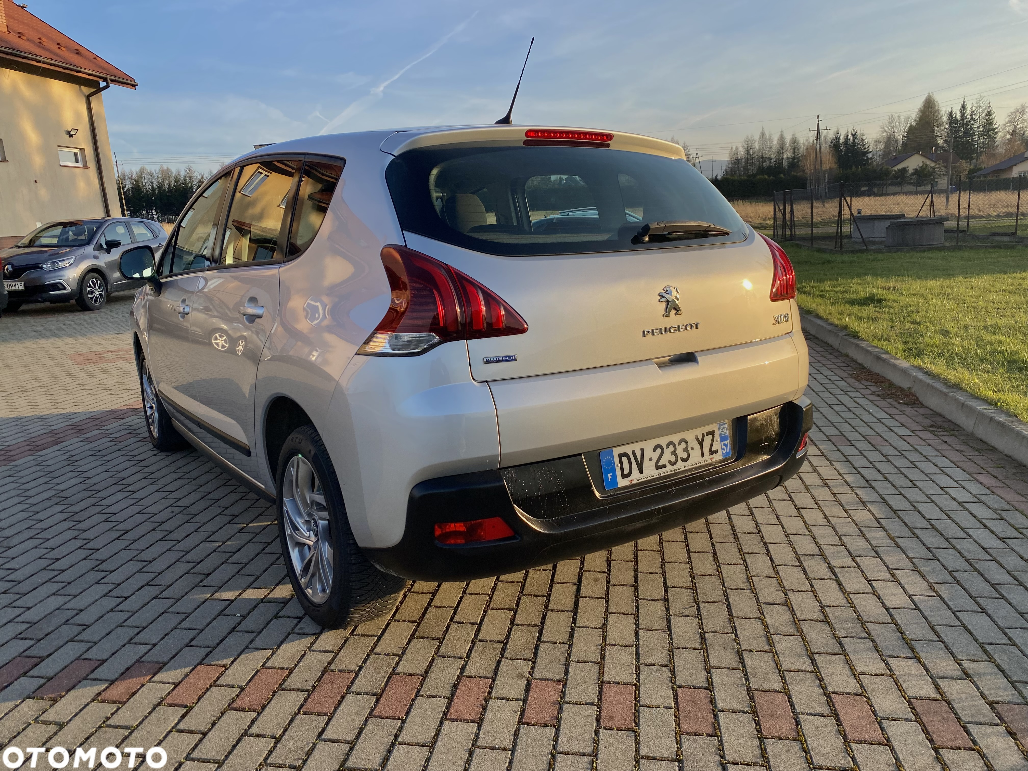 Peugeot 3008 1.6 BlueHDi Active S&S EAT6 - 9