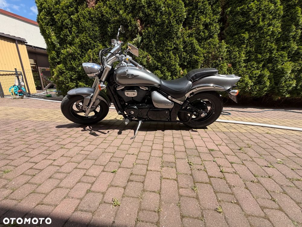 Suzuki Intruder - 5