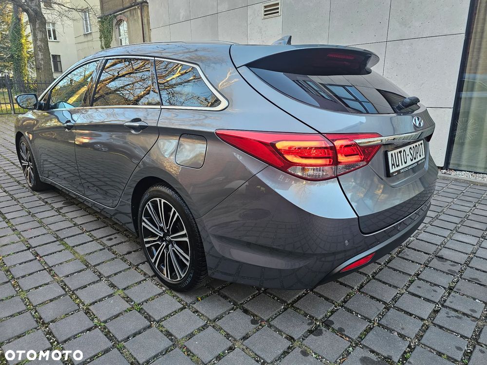 Hyundai i40 Kombi blue 1.7 CRDi DCT Premium - 2
