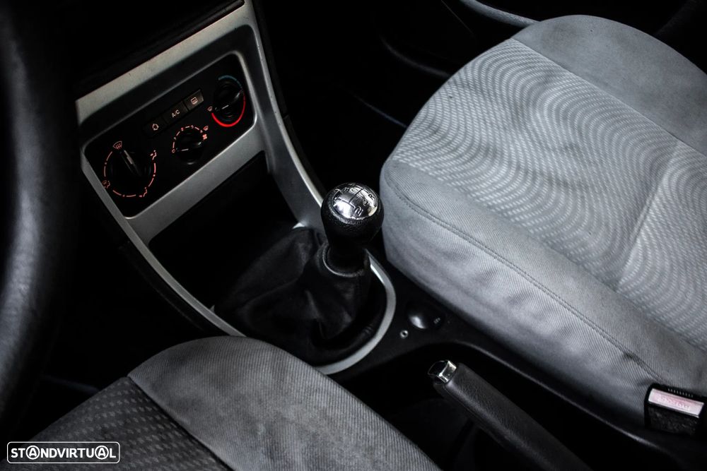 Peugeot 307 1.6 HDI - 24