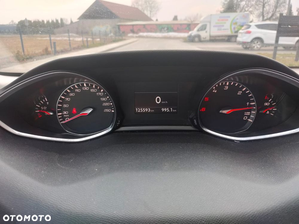 Peugeot 308 2.0 Blue HDi Allure S&S - 13