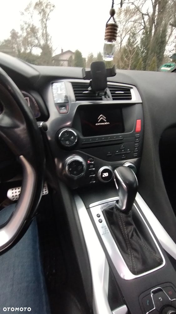 Citroën DS5 HDi 165 SoChic - 9