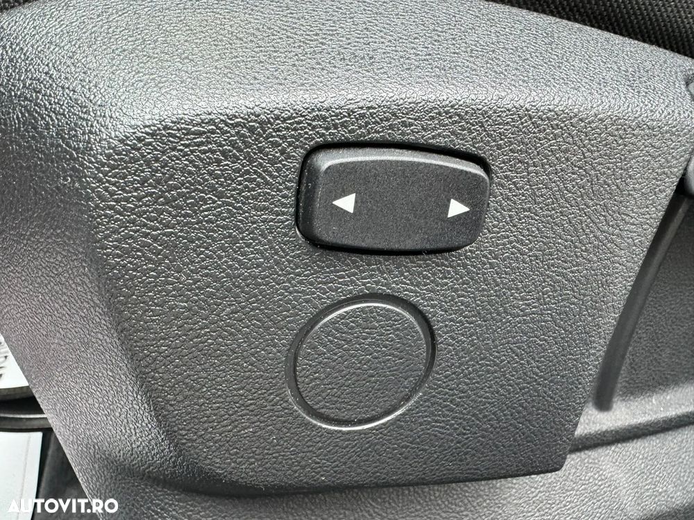 BMW X1 sDrive18d Aut. Sport Line - 30