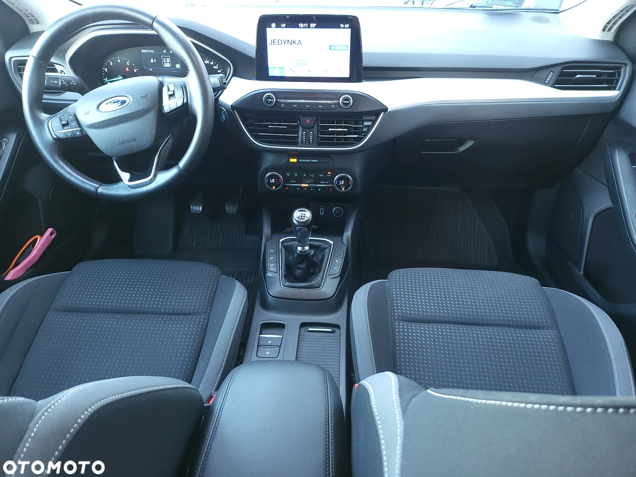Ford Focus 1.5 EcoBoost Titanium - 13