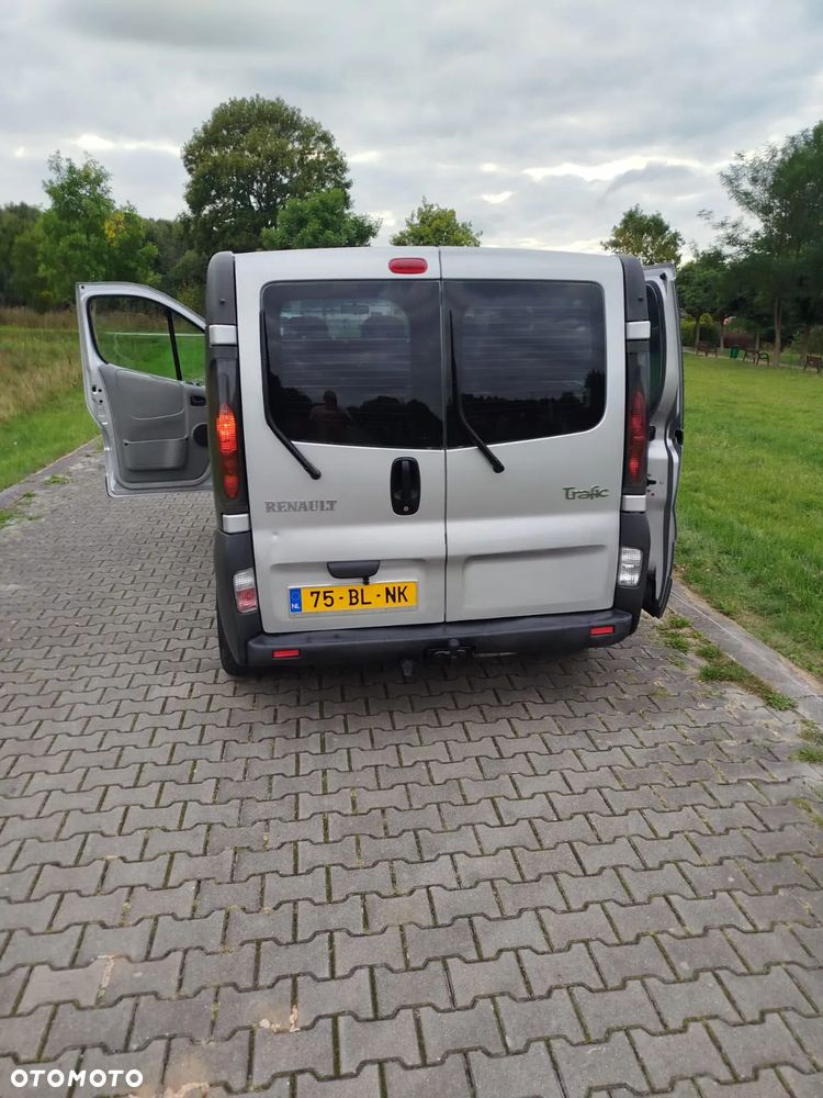 Renault Trafic - 2
