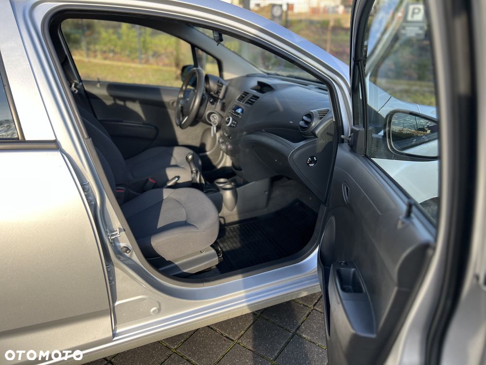 Chevrolet Spark 1.0 LS - 17