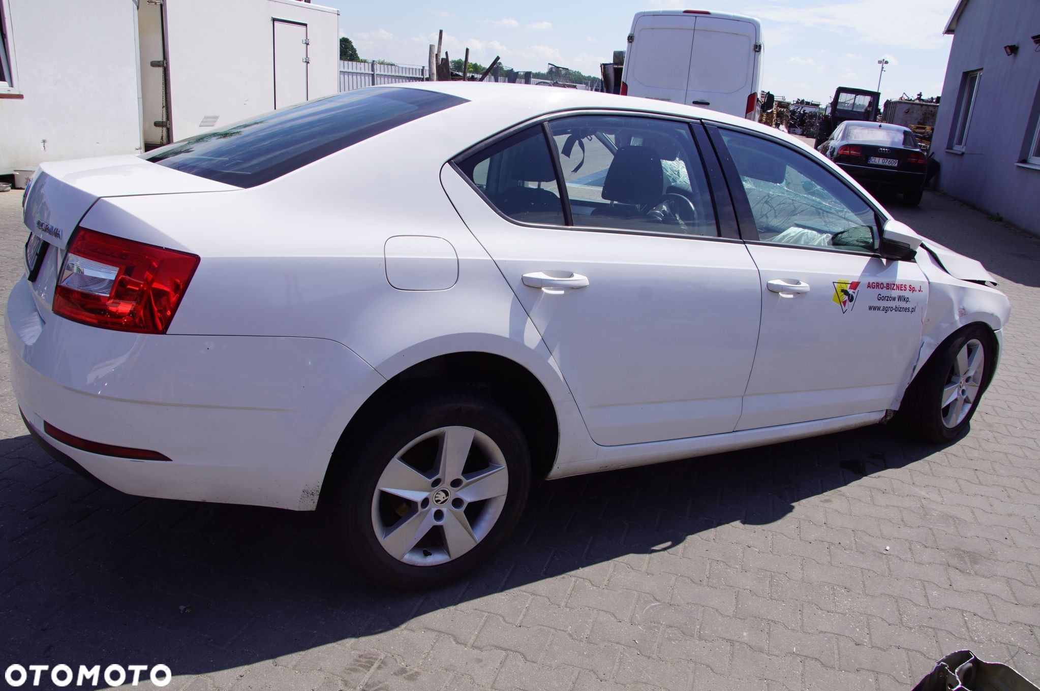 DRZWI PRAWE TYŁ SKODA OCTAVIA III HATCHBACK LF9E - 2