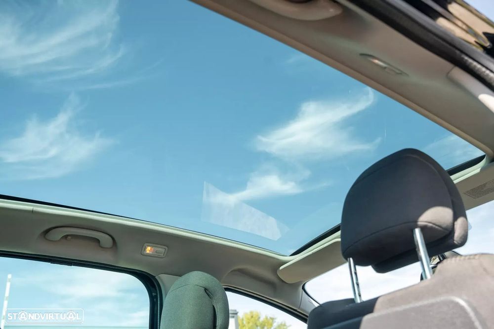 Peugeot 5008 1.6 E-HDi 7L SE Style 2-Tronic - 17